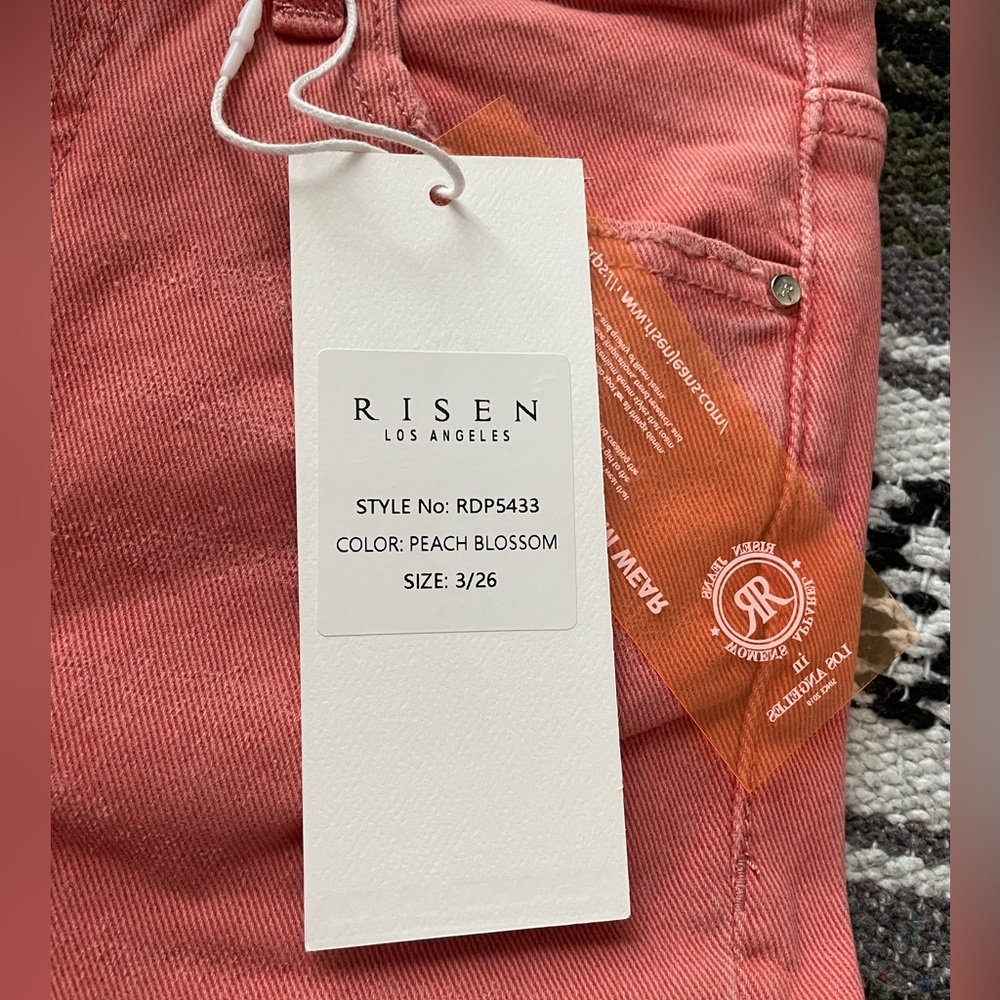 High-Waist Pink Flared Jeans with Split Hem - Picture 10 of 10